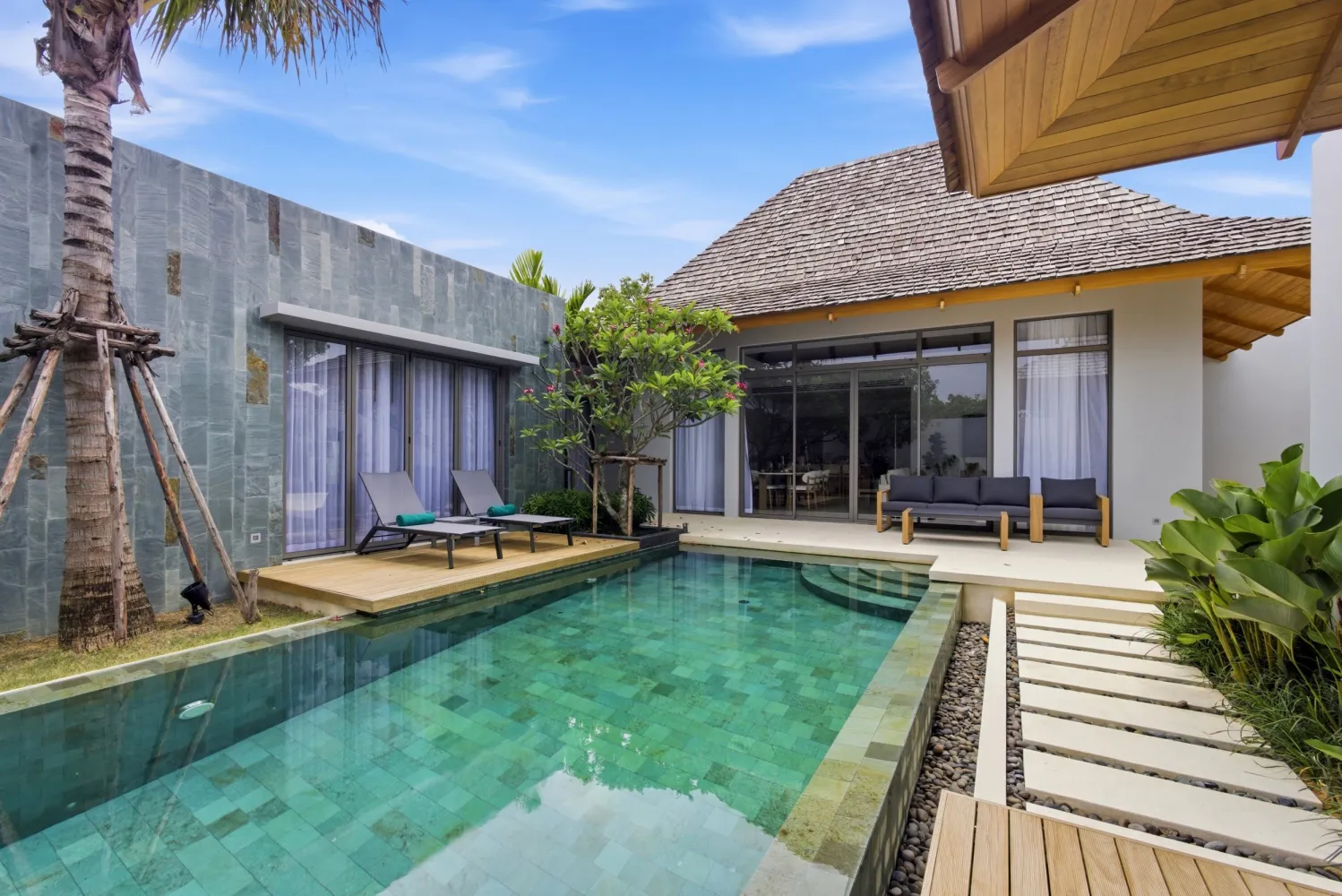 Property image - full photo 64