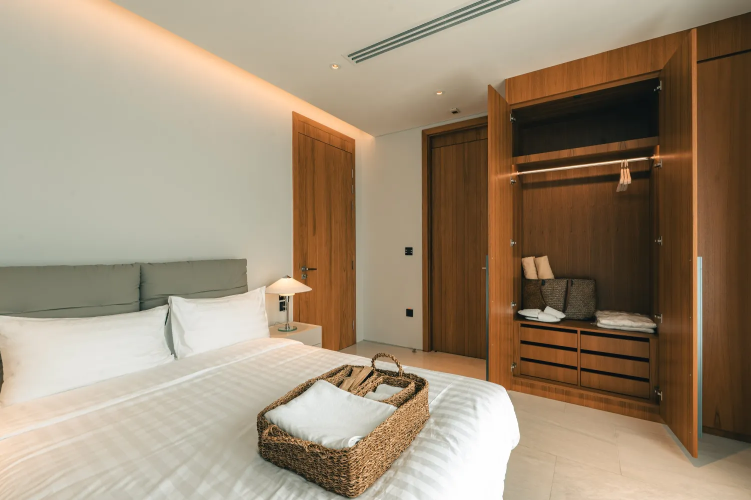 Property image - full photo 48