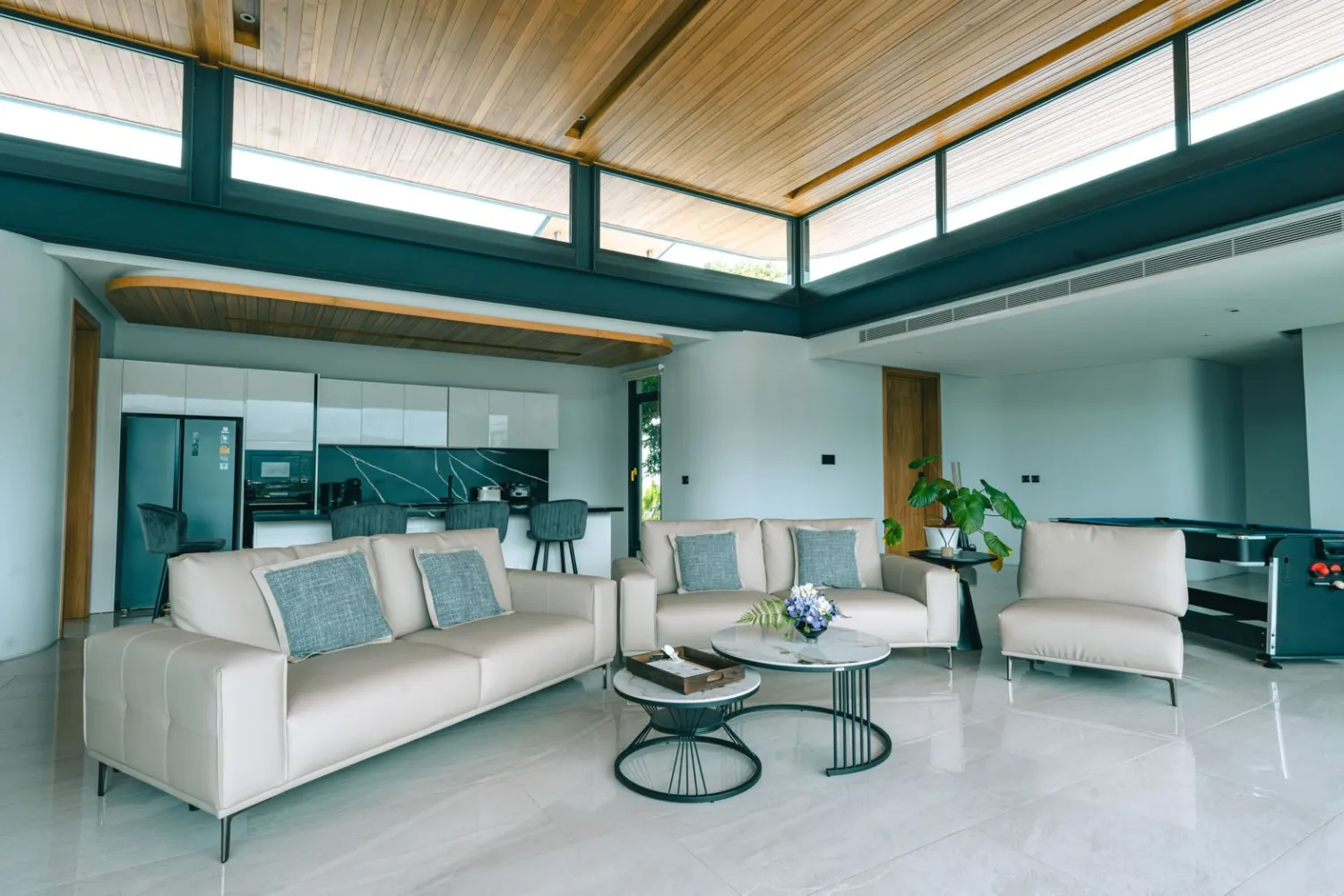 Property image - full photo 12