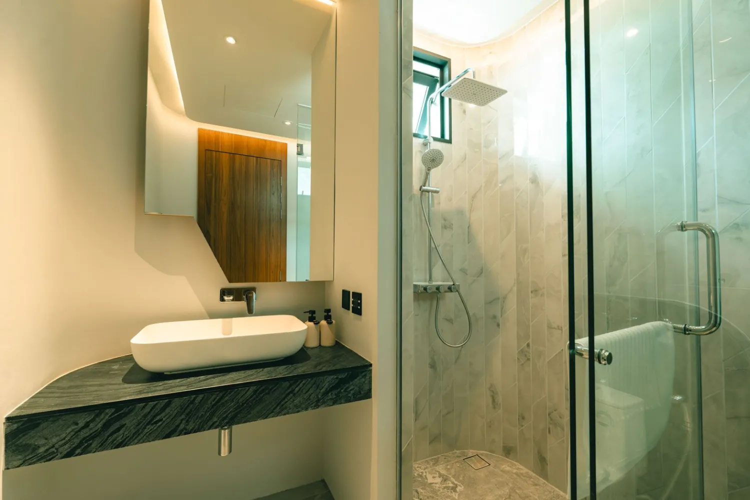 Property image - full photo 55