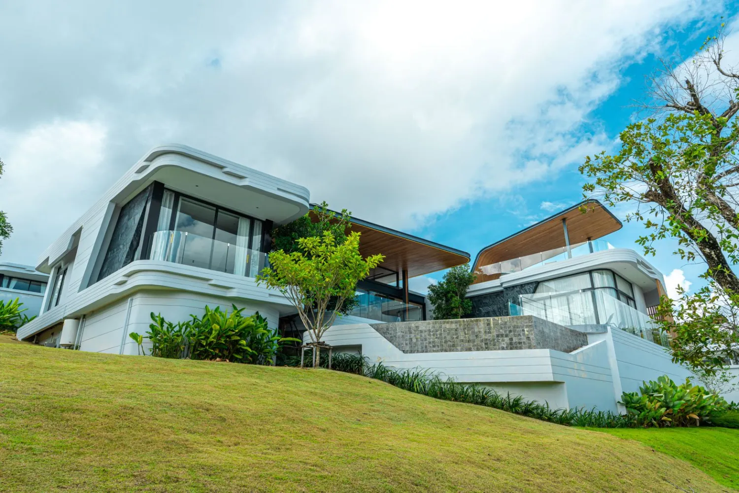 Property image - full photo 75