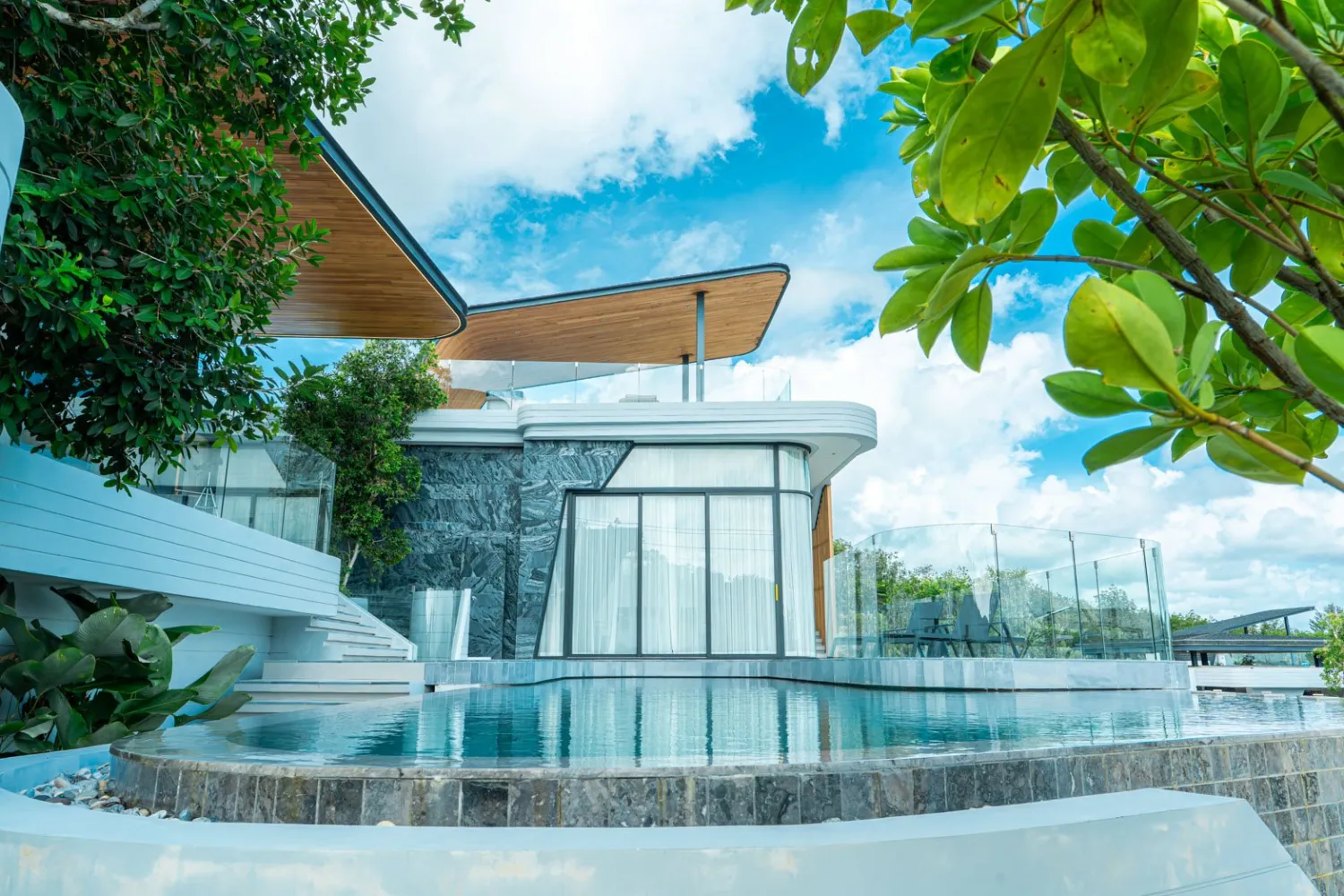 Property image - full photo 1