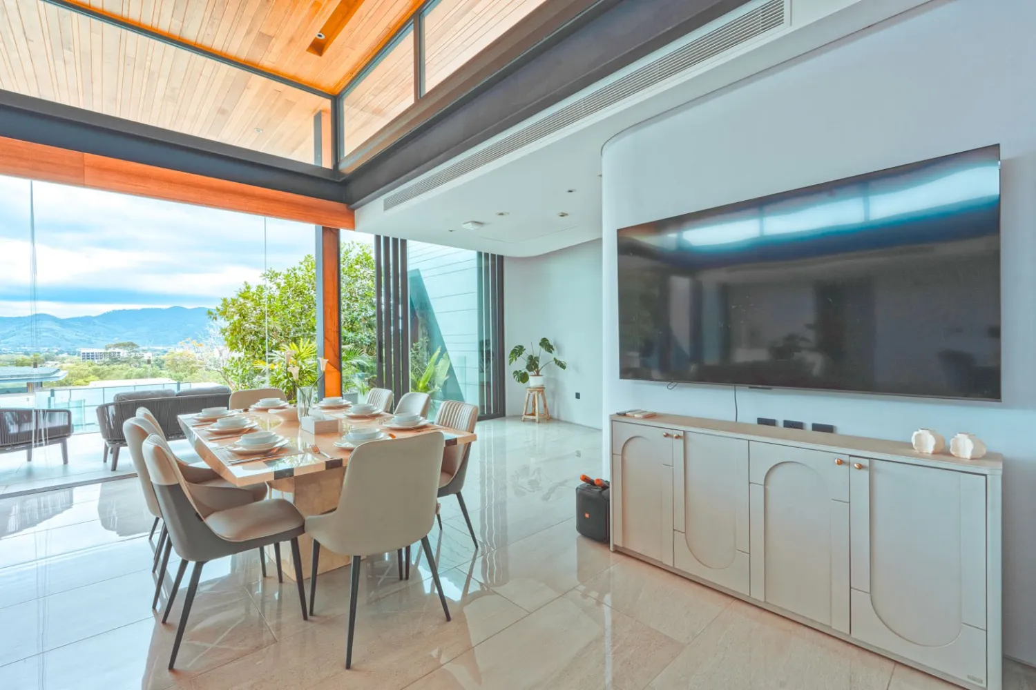 Property image - full photo 9