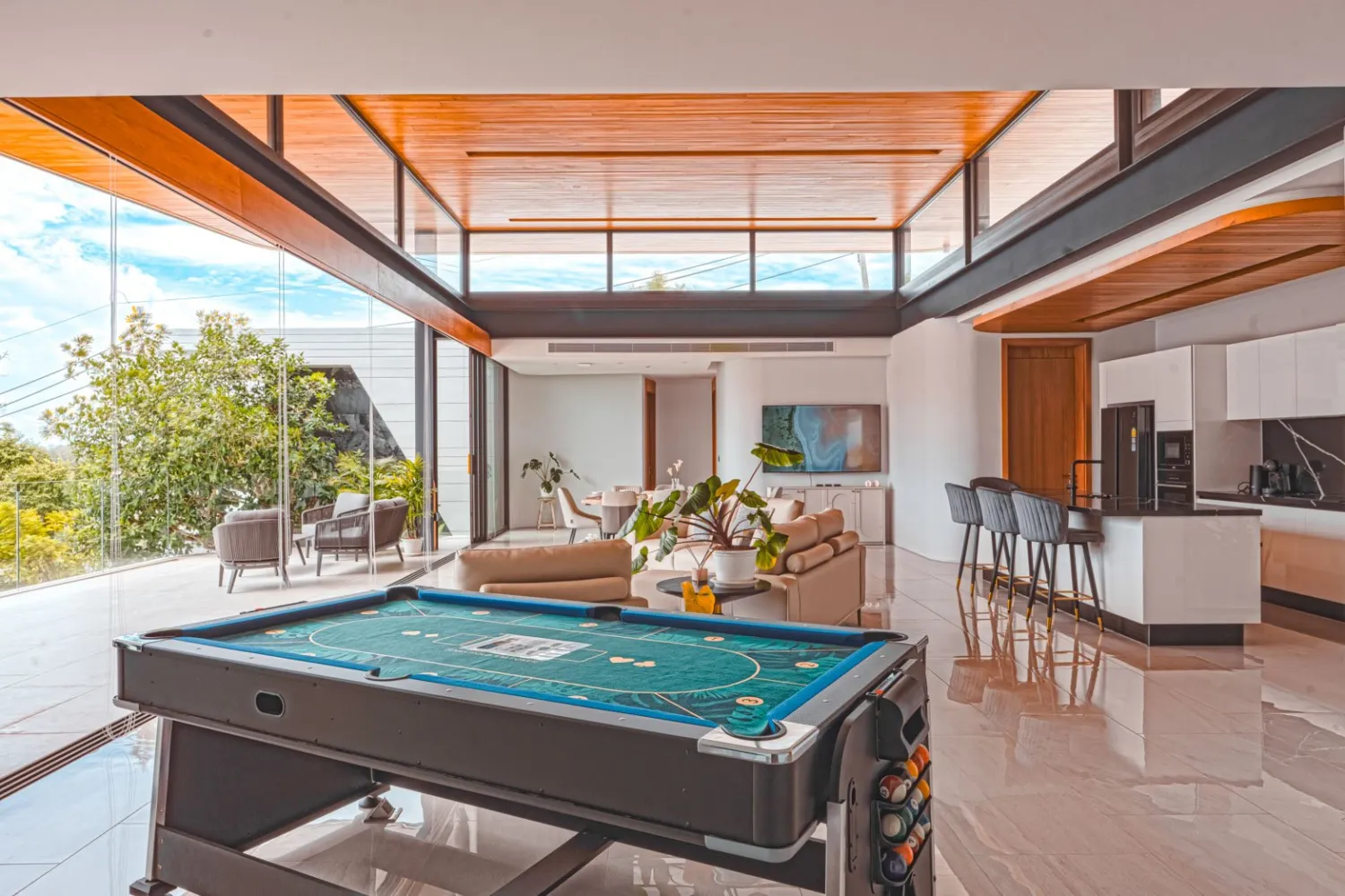 Property image - full photo 11