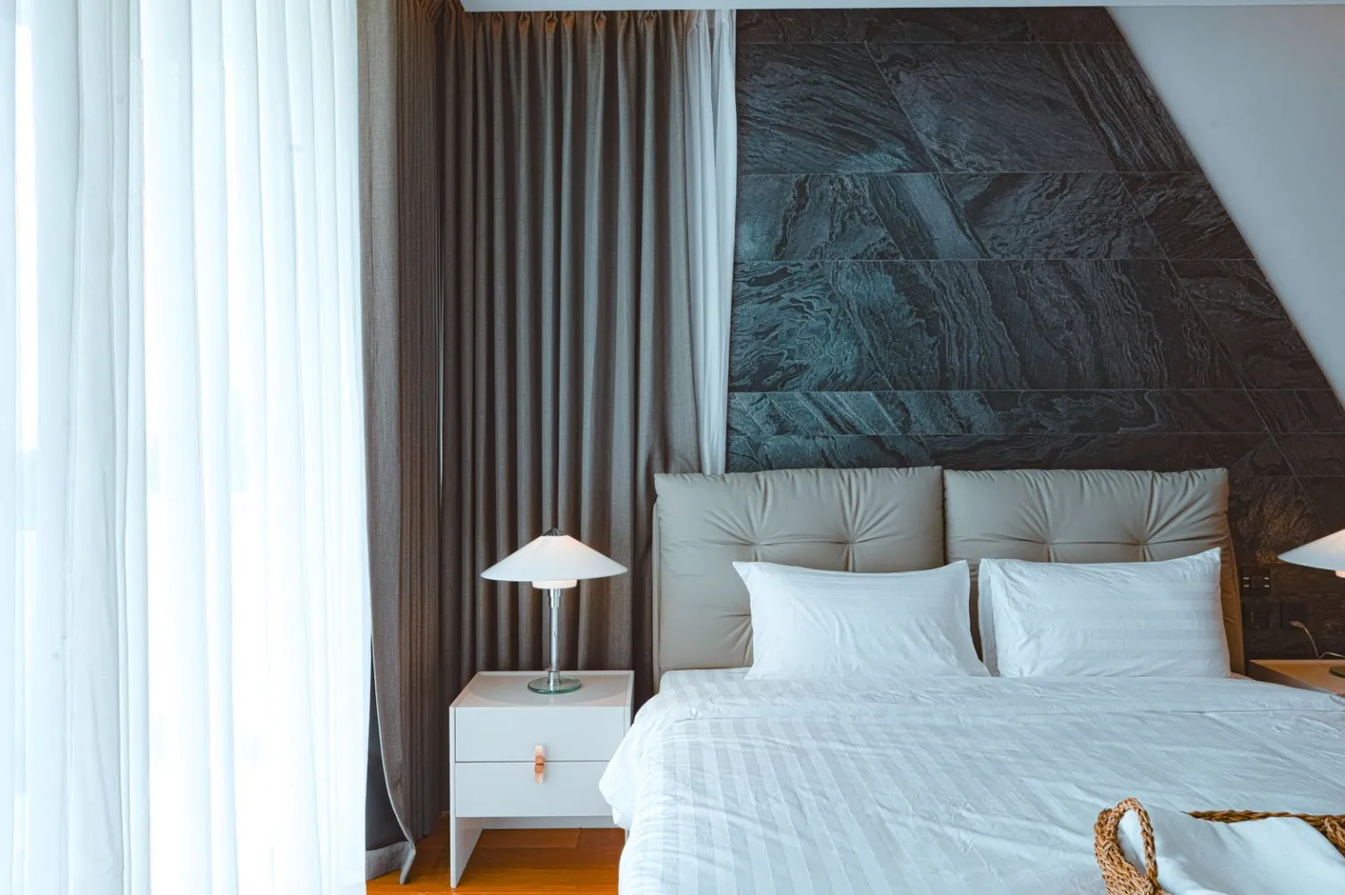 Property image - full photo 37