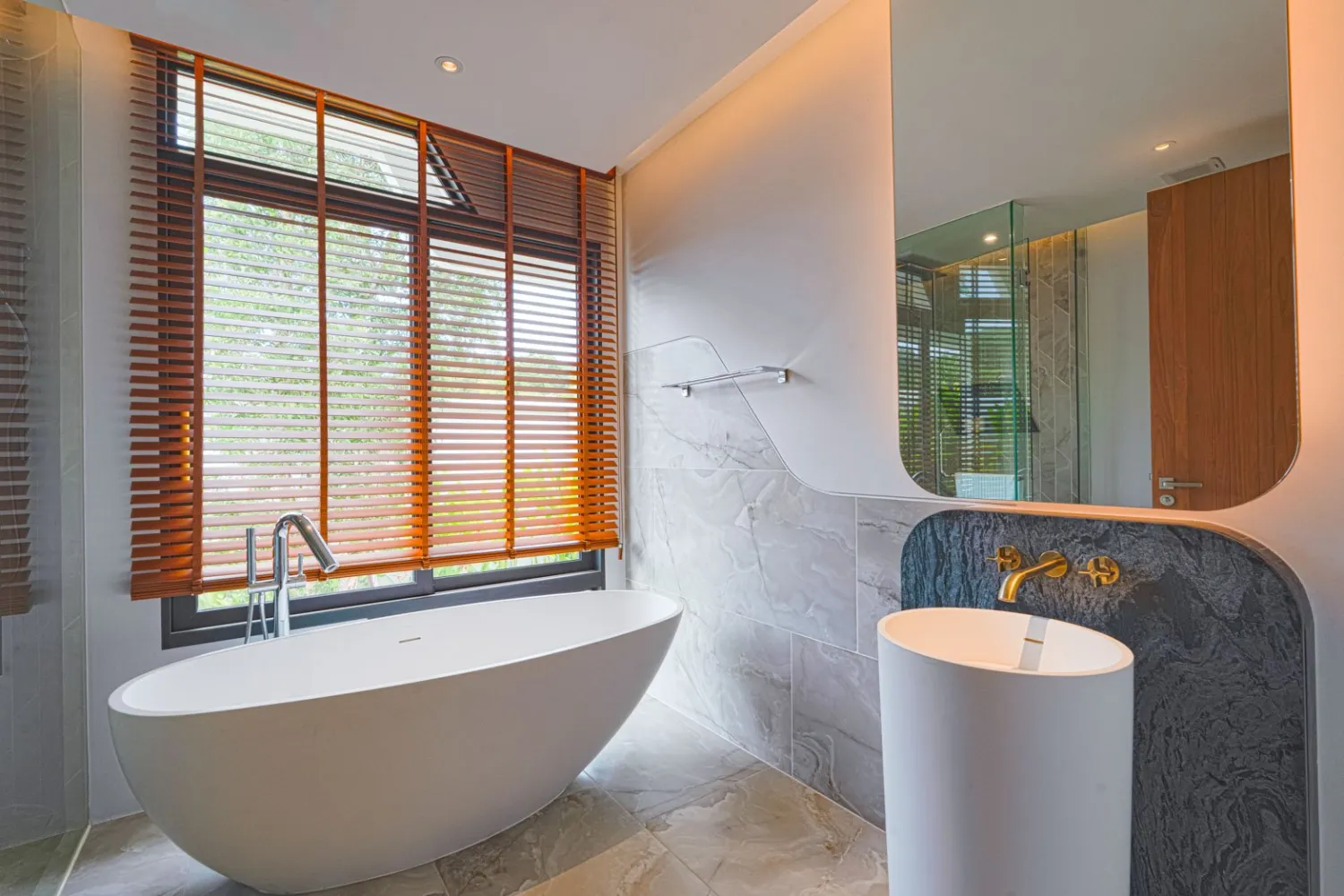 Property image - full photo 49