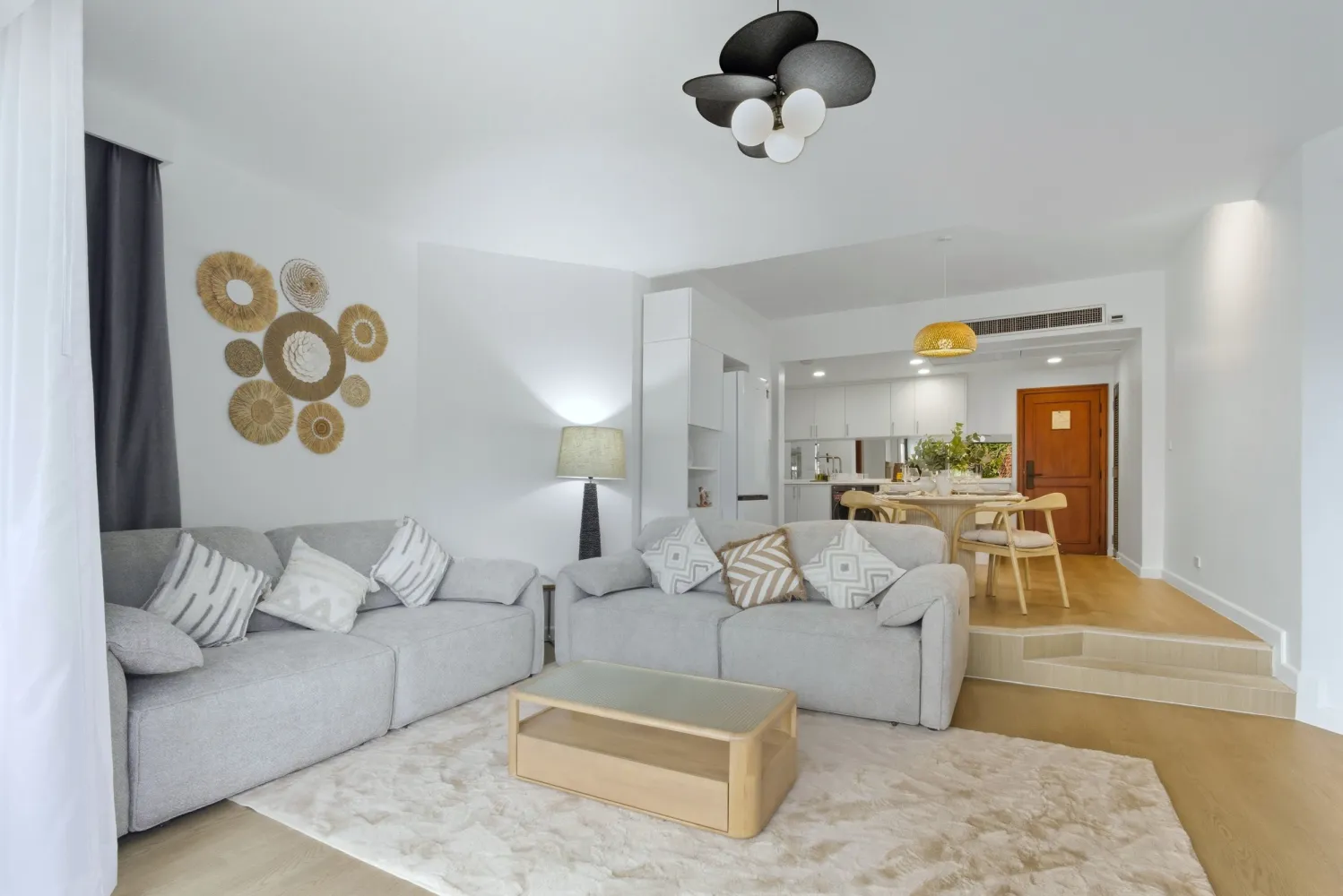 Property image - full photo 10