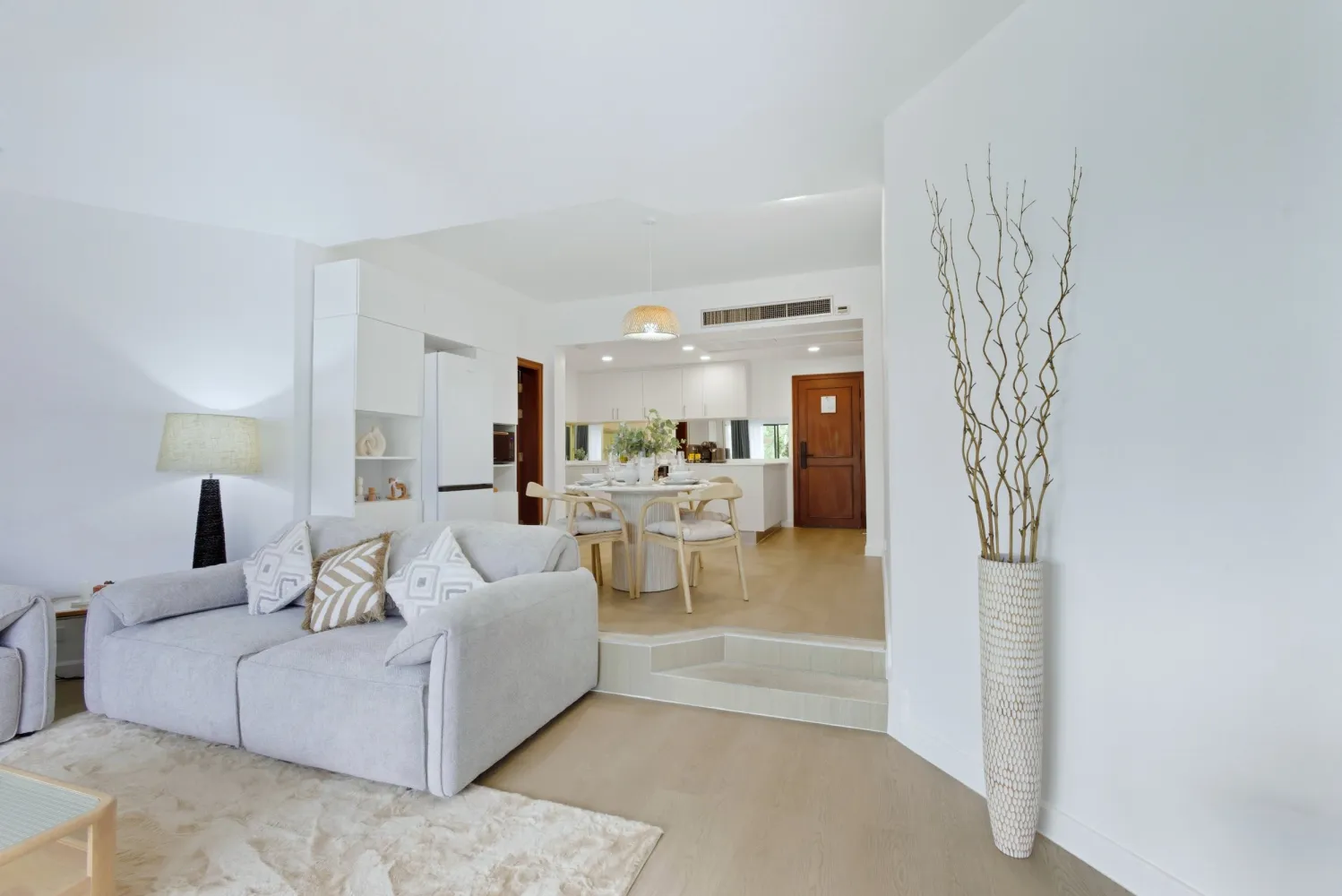 Property image - full photo 11