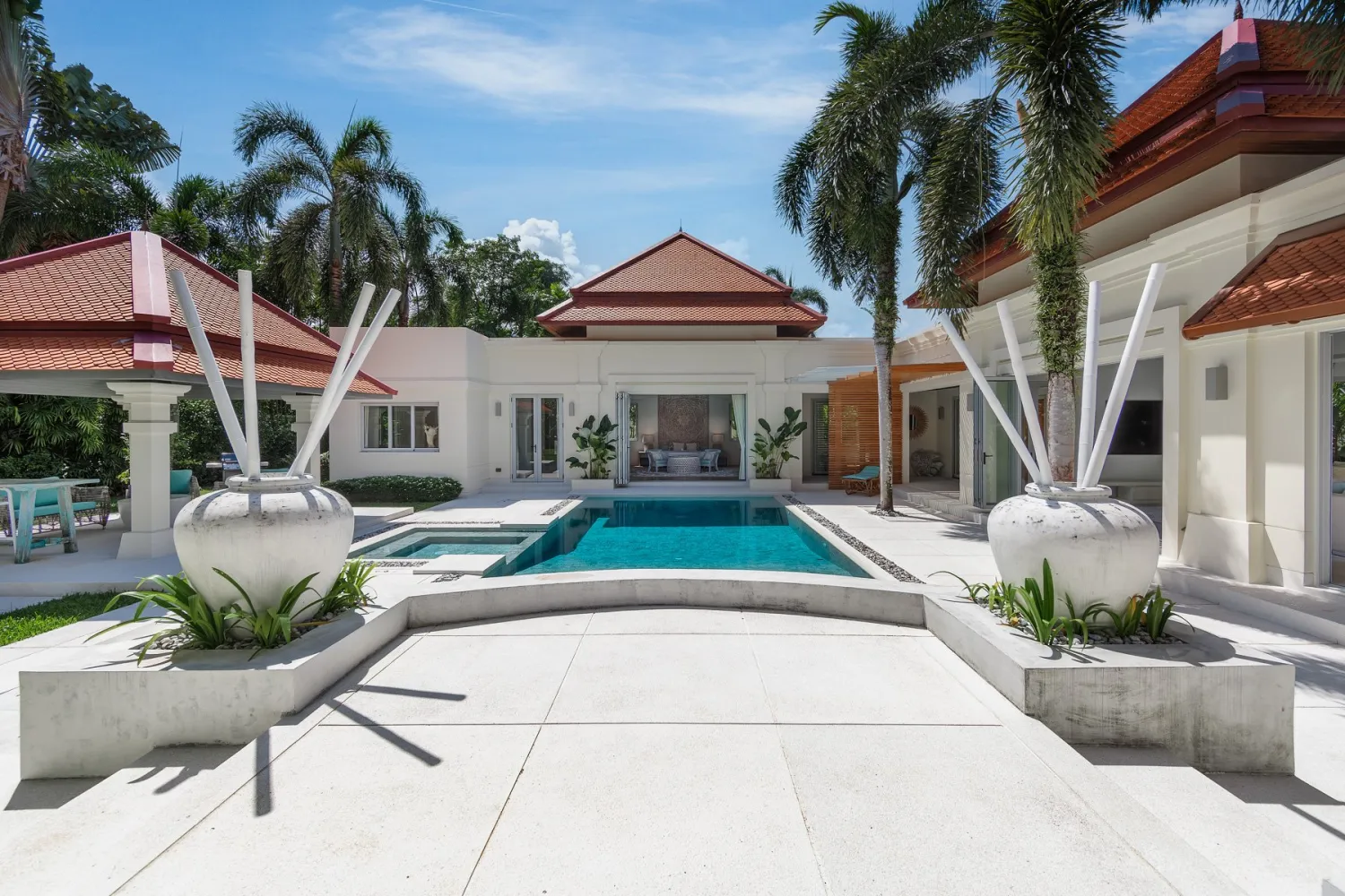 Property image - full photo 1
