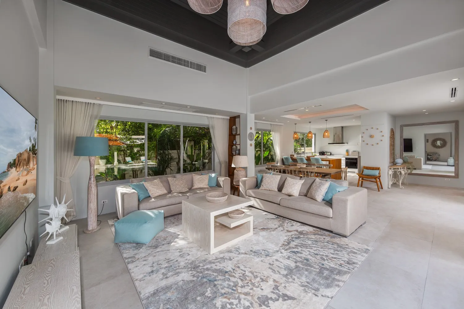 Property image - full photo 2