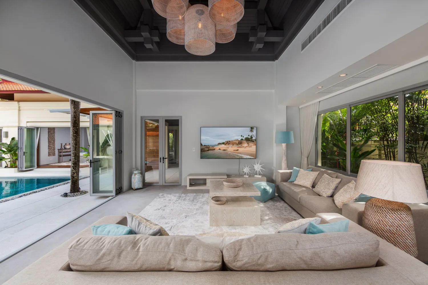 Property image - full photo 5