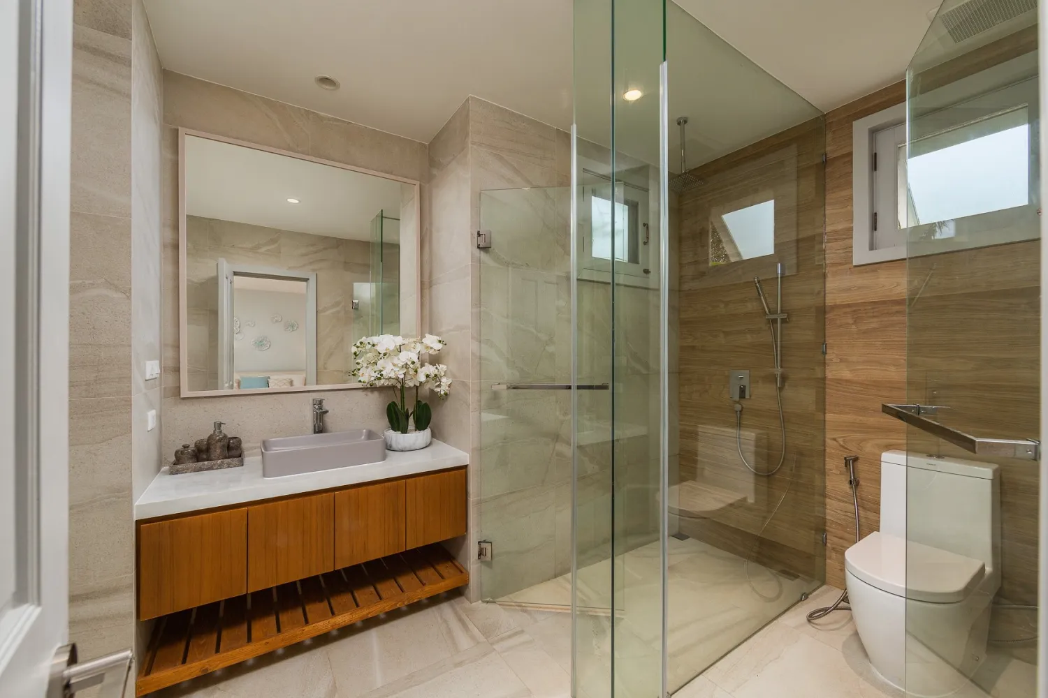 Property image - full photo 25