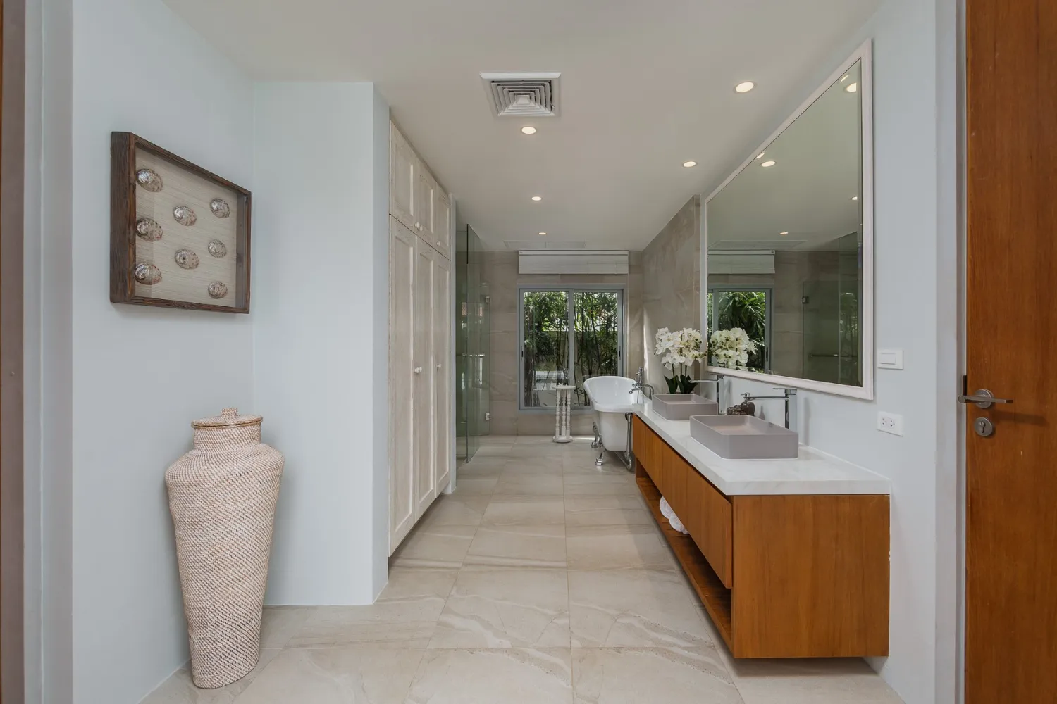 Property image - full photo 27