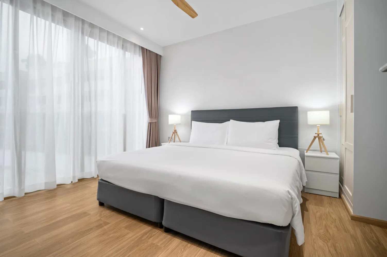 Property image - full photo 5