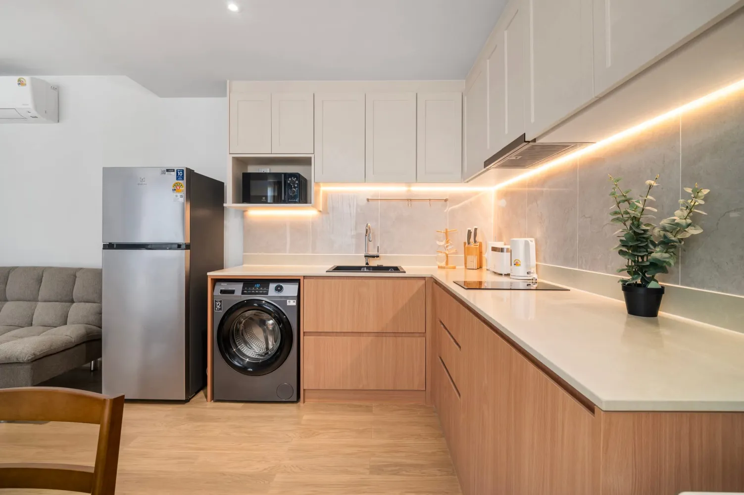 Property image - full photo 9