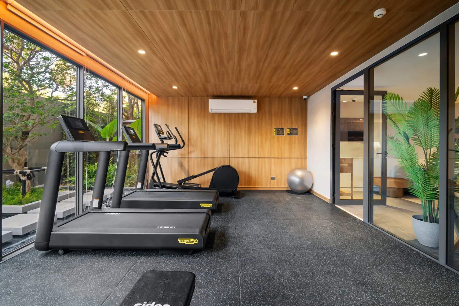 Property image - full photo 58