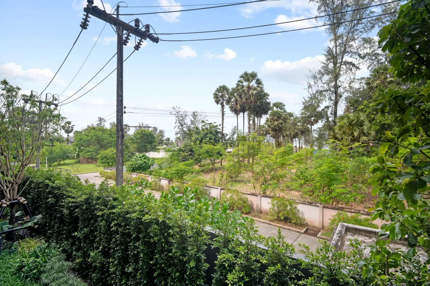 Property image - full photo 13