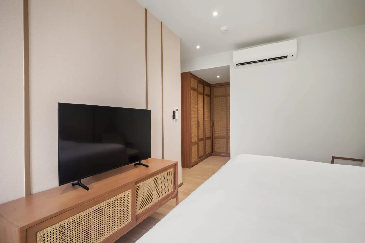 Property image - full photo 21