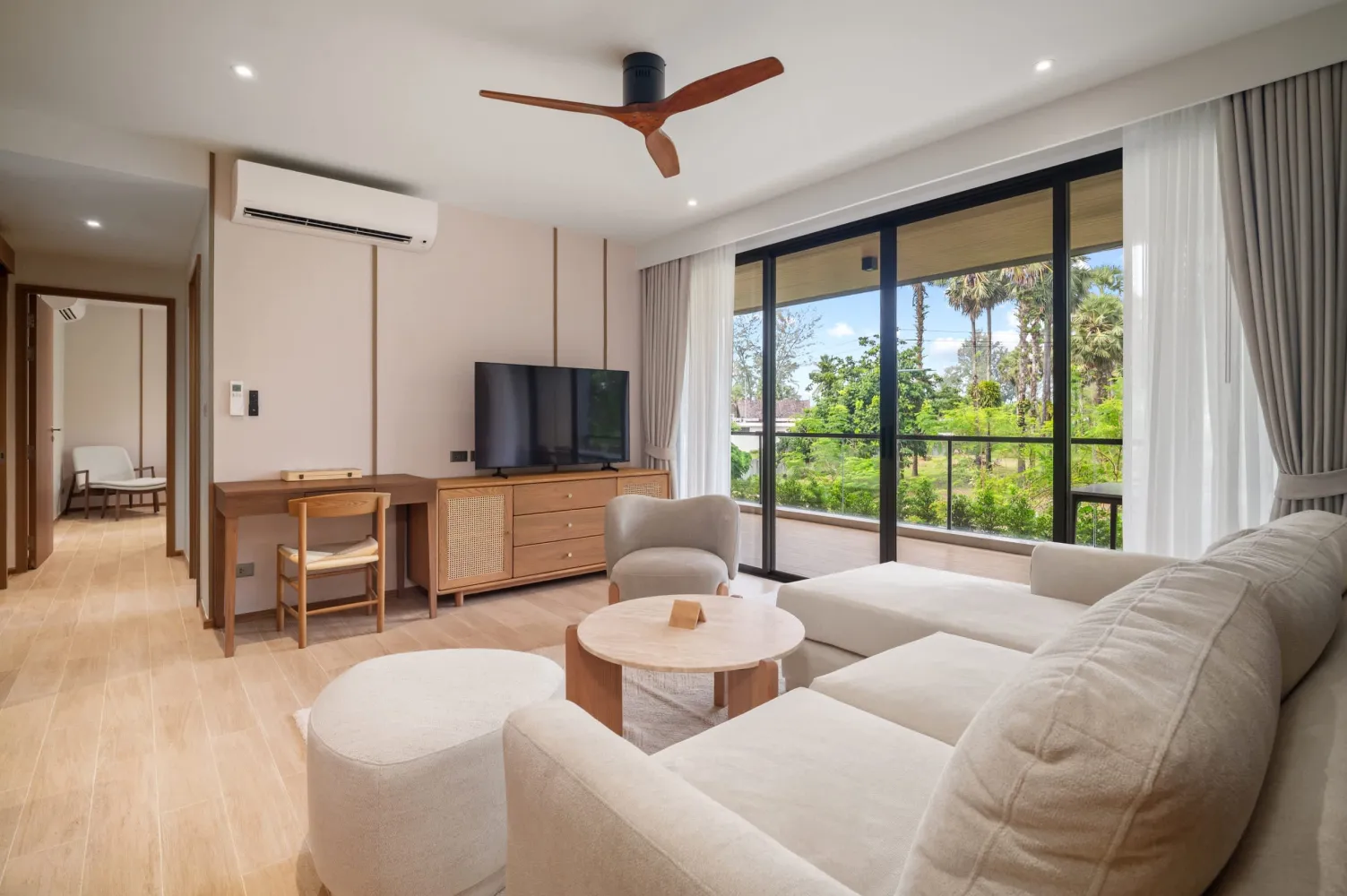 Property image - full photo 3