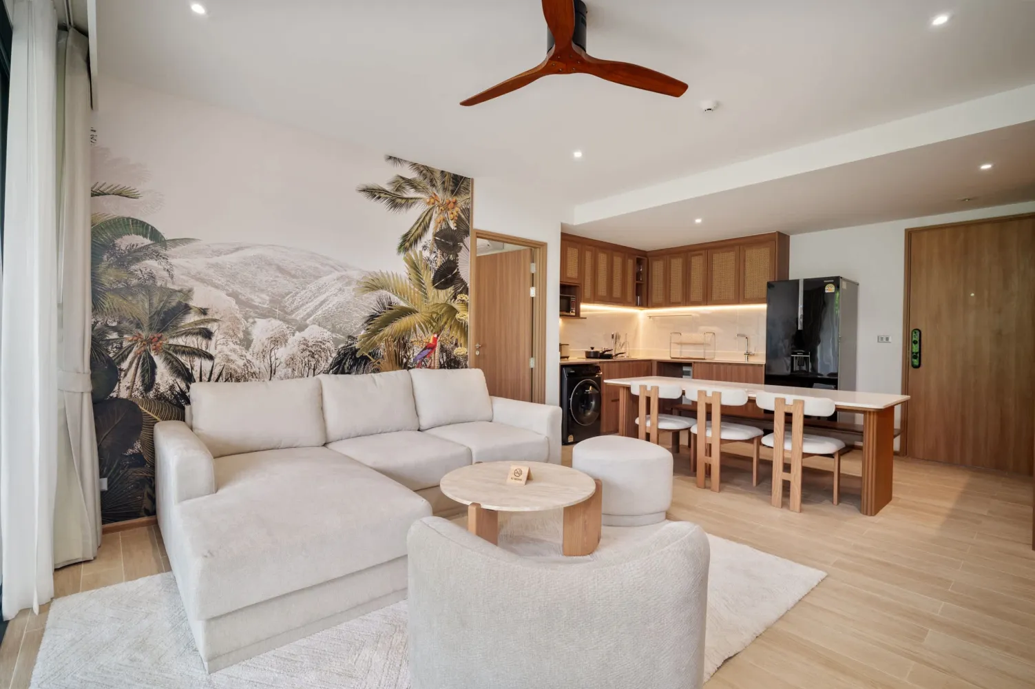 Property image - full photo 2