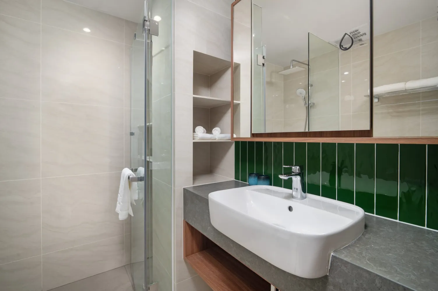 Property image - full photo 21