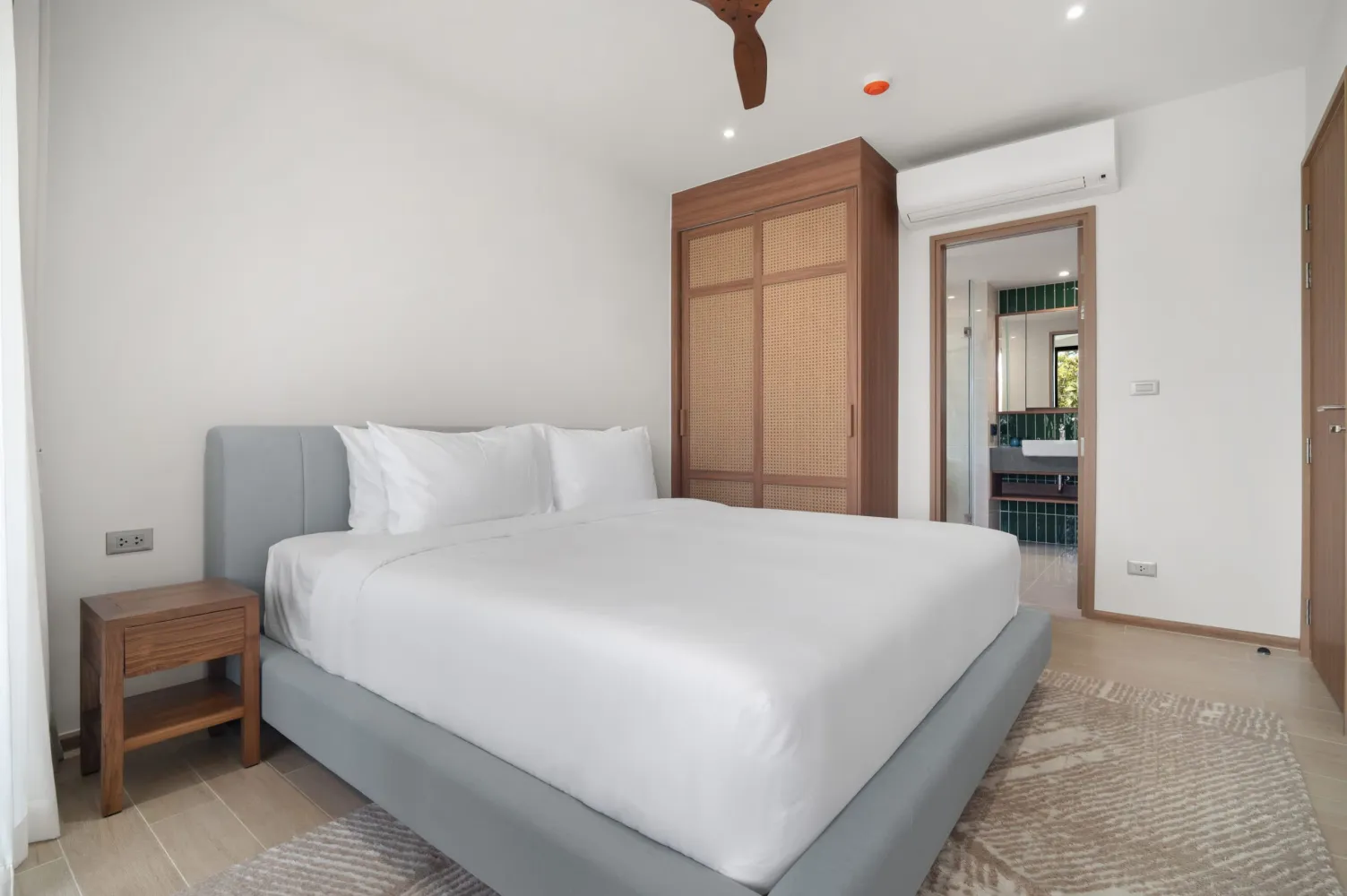 Property image - full photo 19