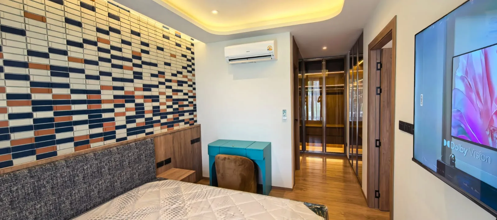Property image - full photo 26