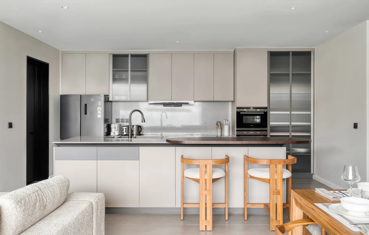 Property image - full photo 5