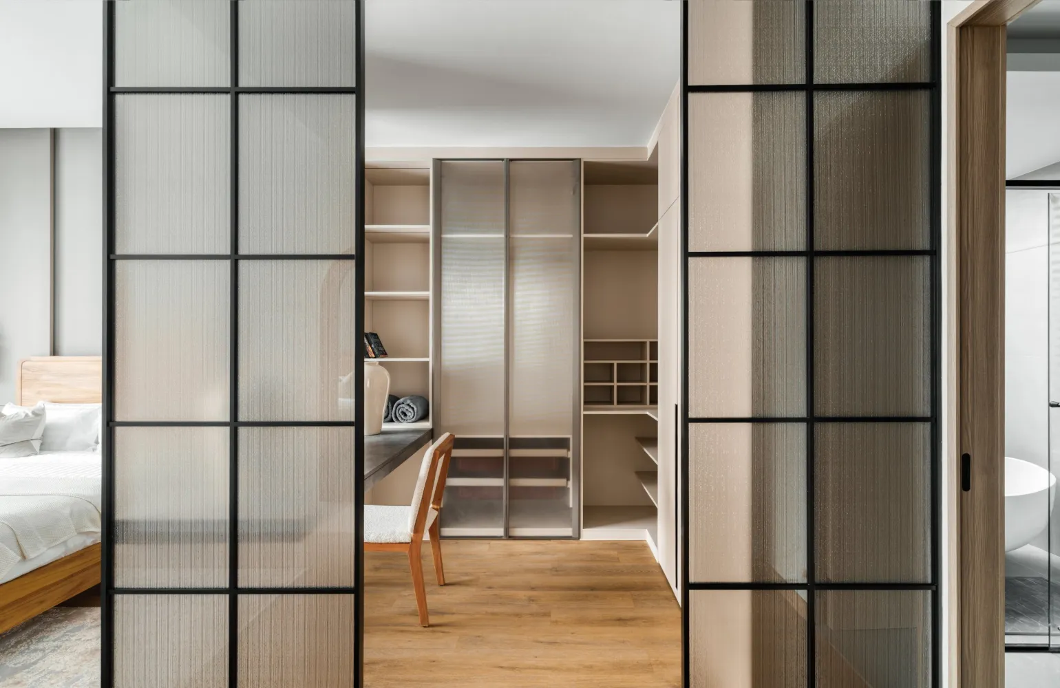 Property image - full photo 12