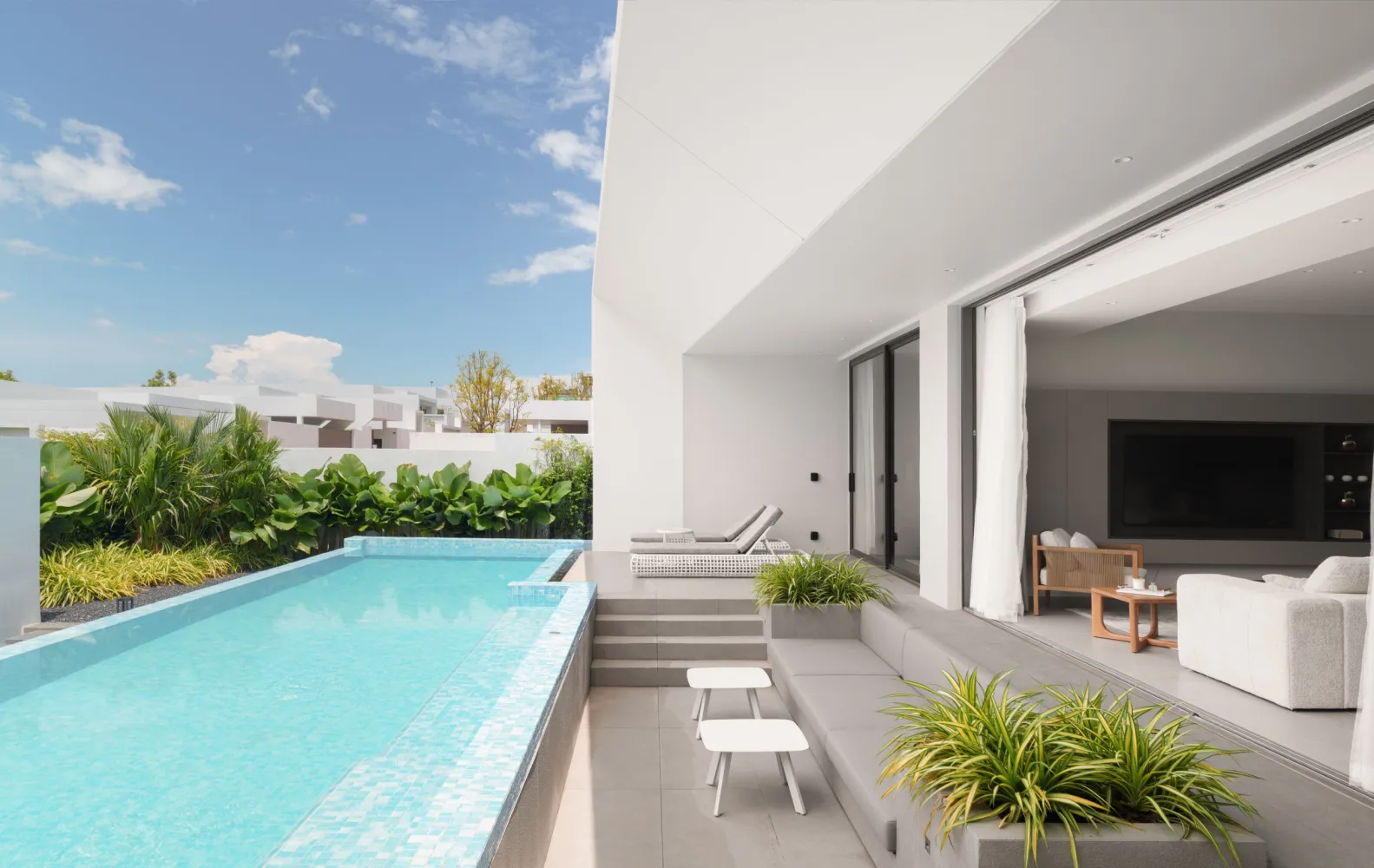 Property image - full photo 25
