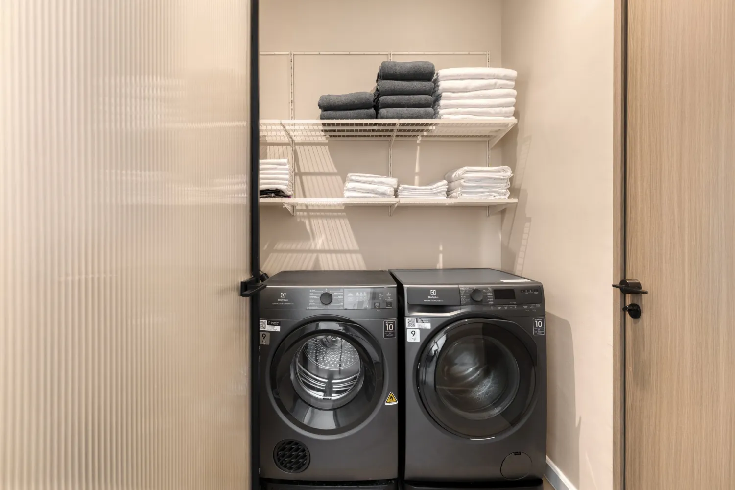 Property image - full photo 27