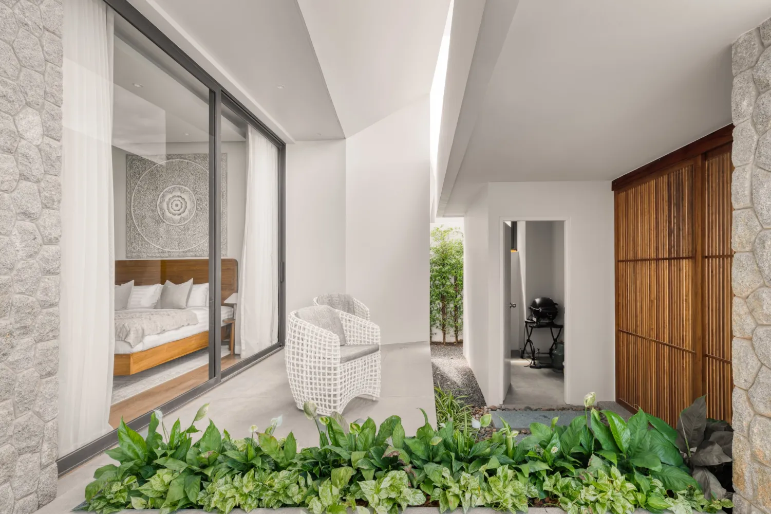 Property image - full photo 28