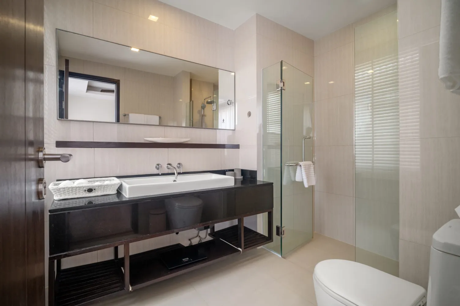 Property image - full photo 25