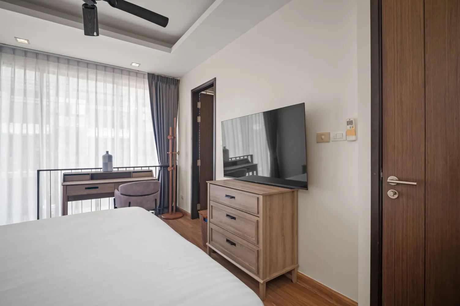Property image - full photo 12