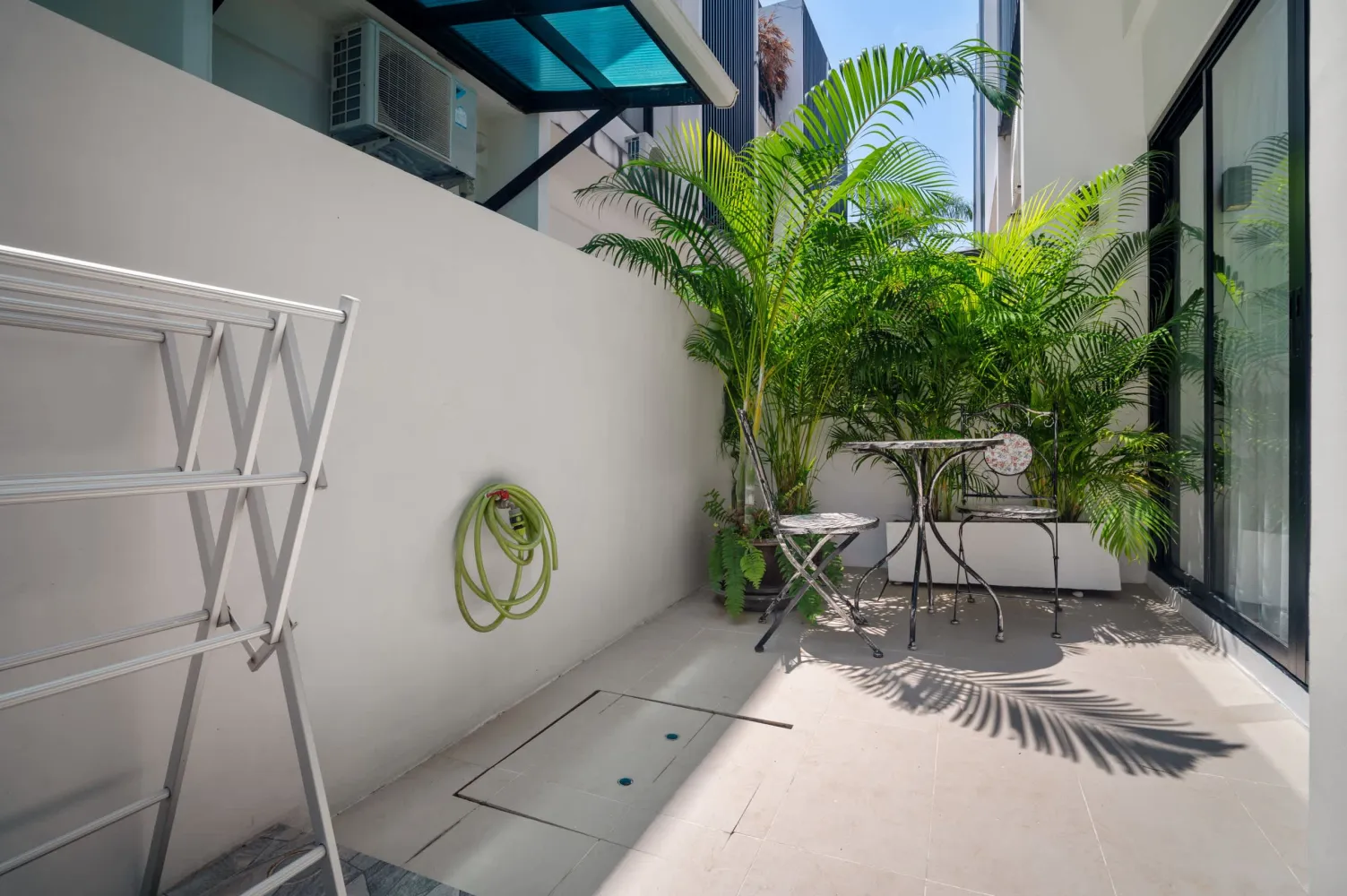 Property image - full photo 28