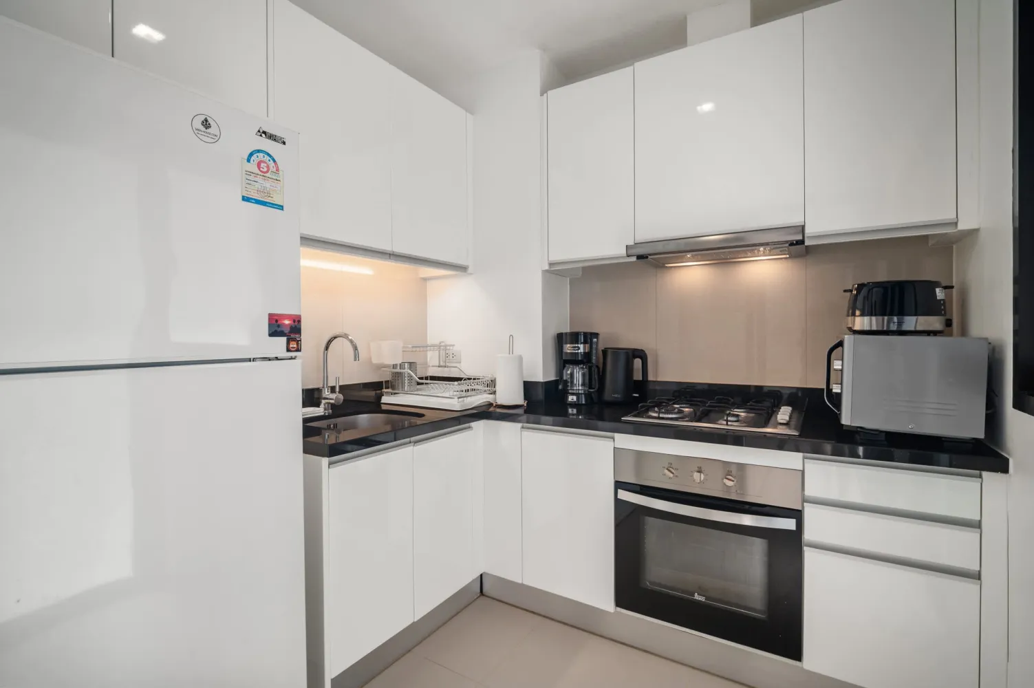 Property image - full photo 8