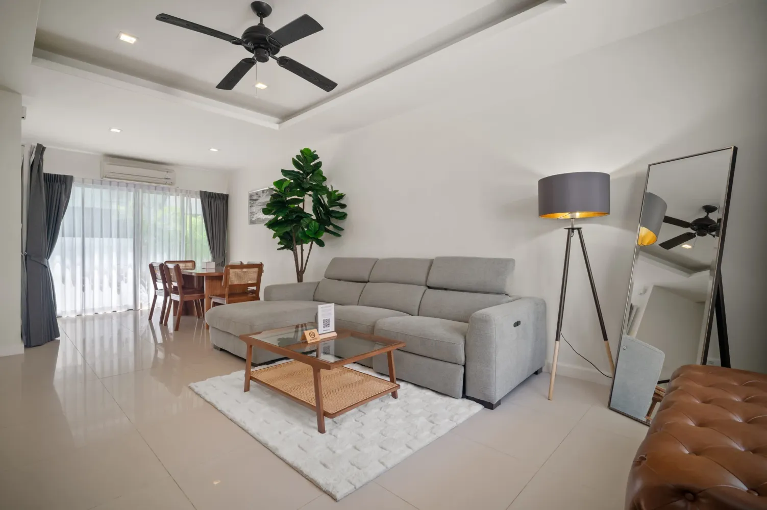 Property image - full photo 1