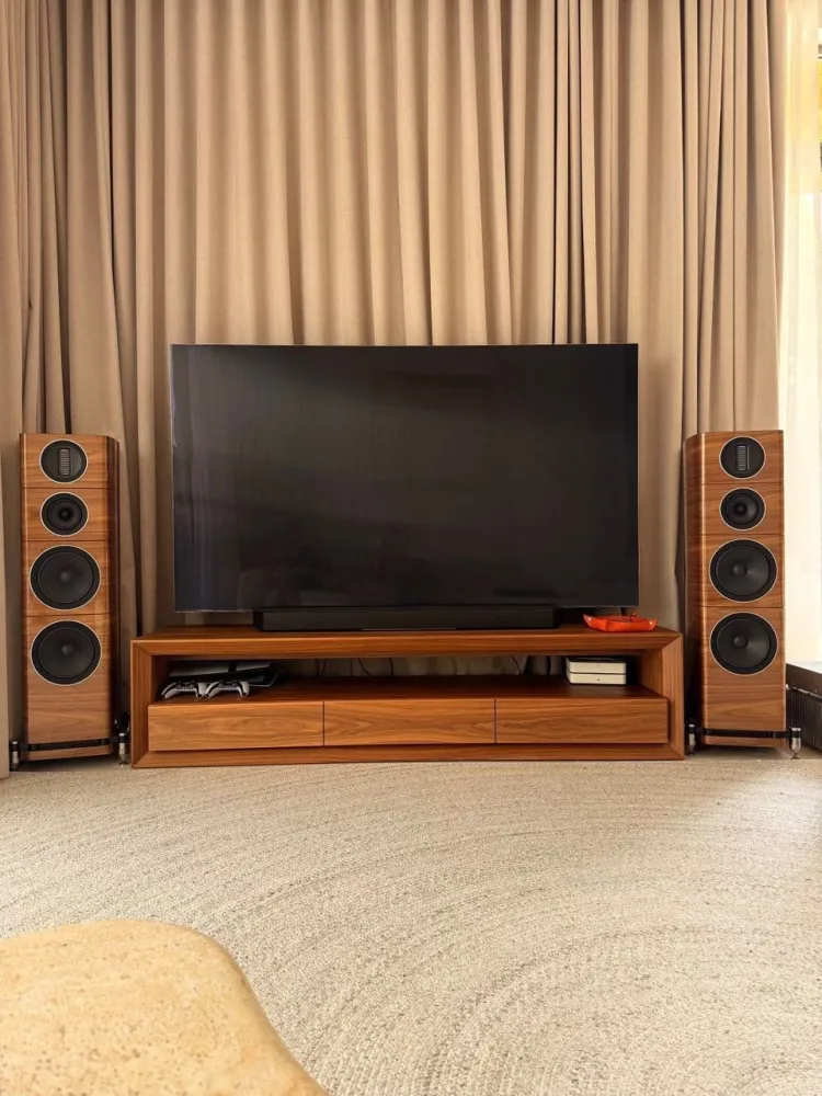 Property image - full photo 13