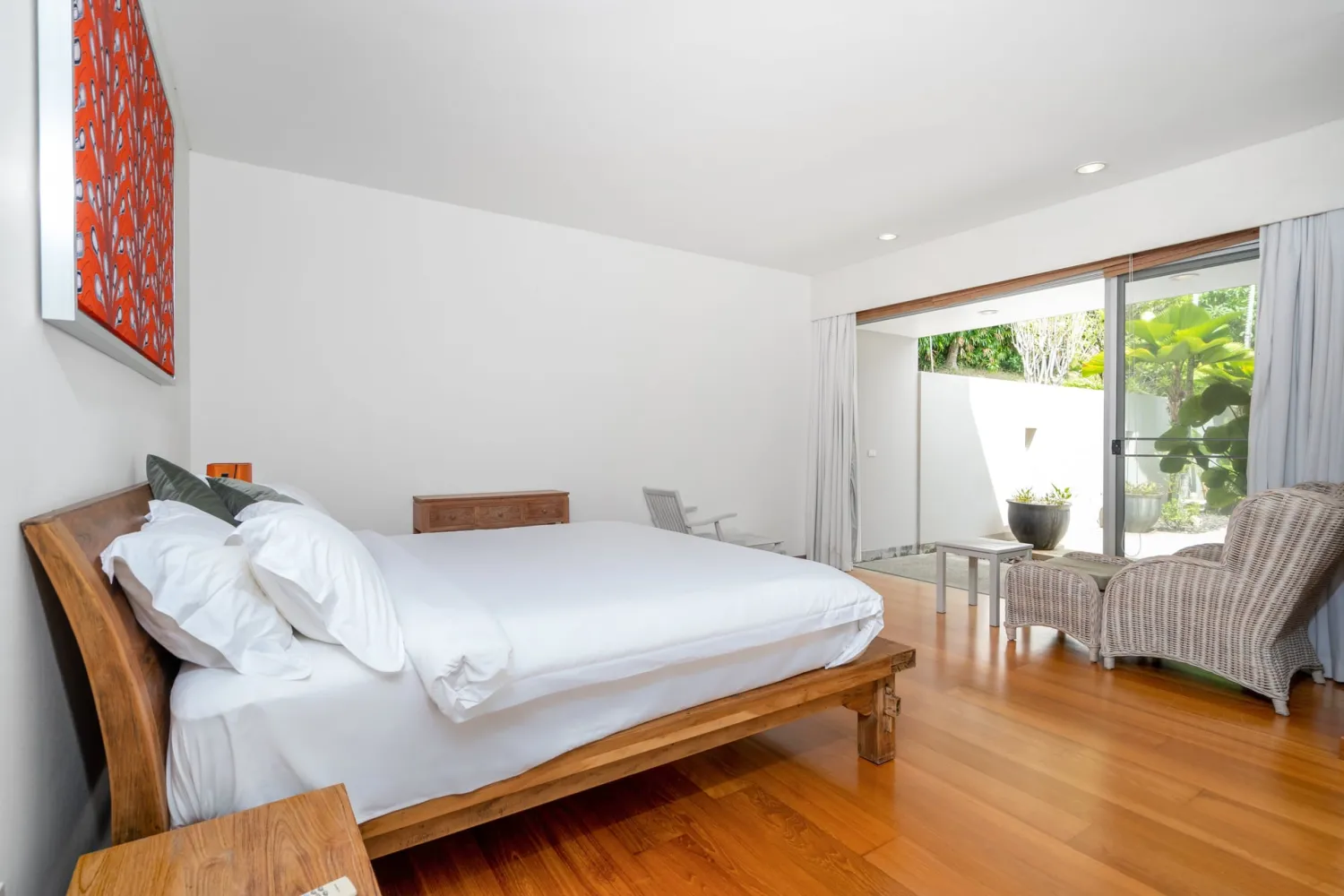 Property image - full photo 13