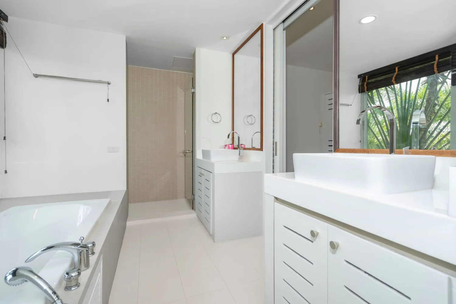 Property image - full photo 19