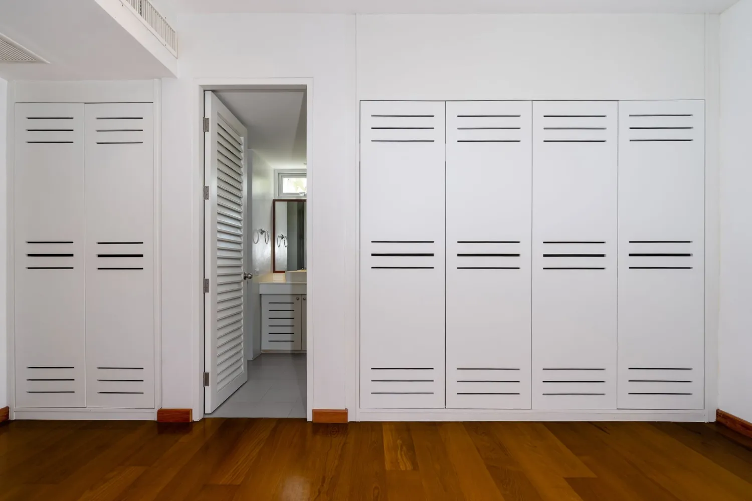 Property image - full photo 17