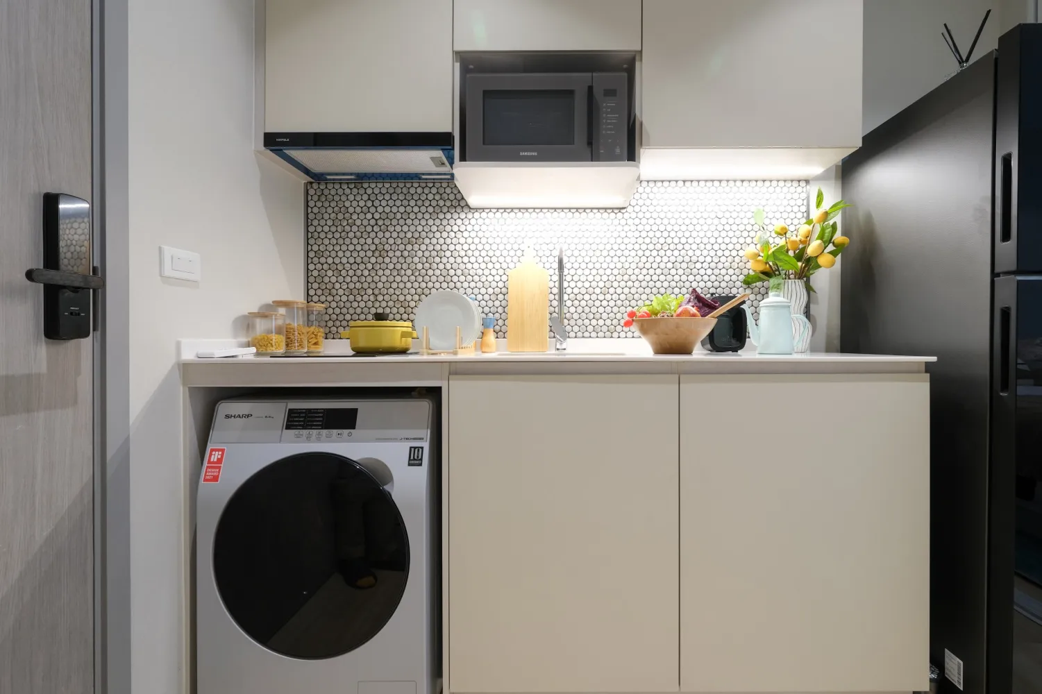 Property image - full photo 4