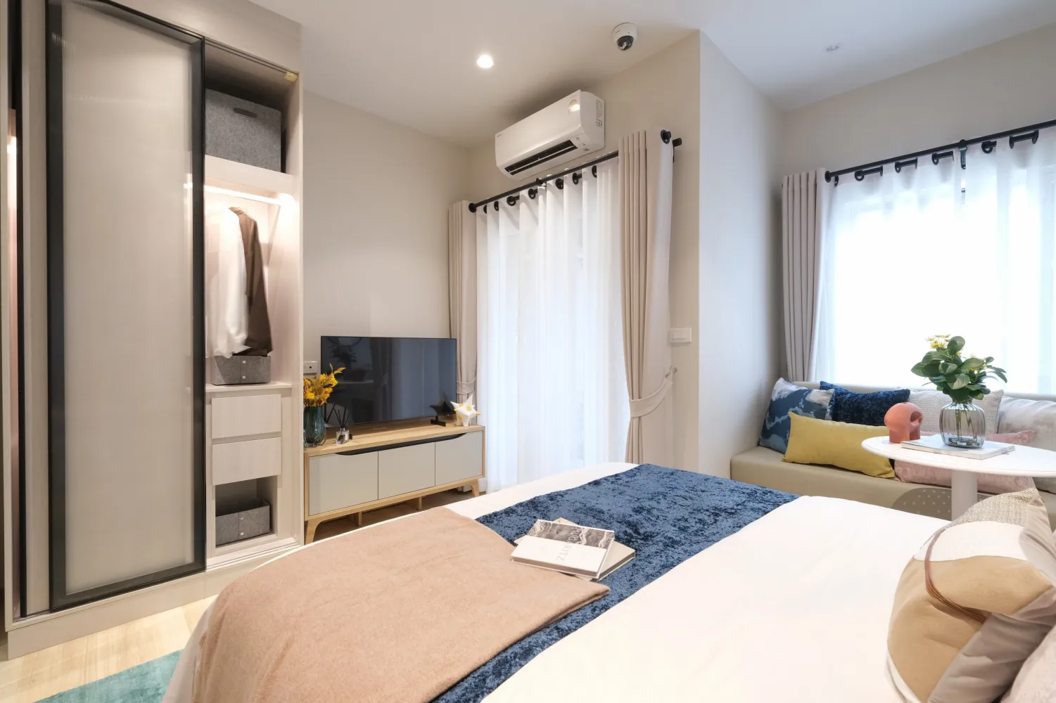 Property image - full photo 5