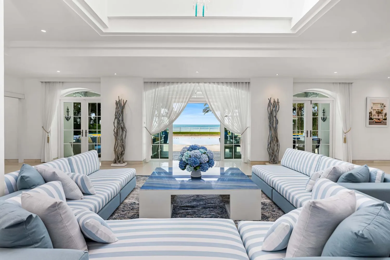 Property image - full photo 4