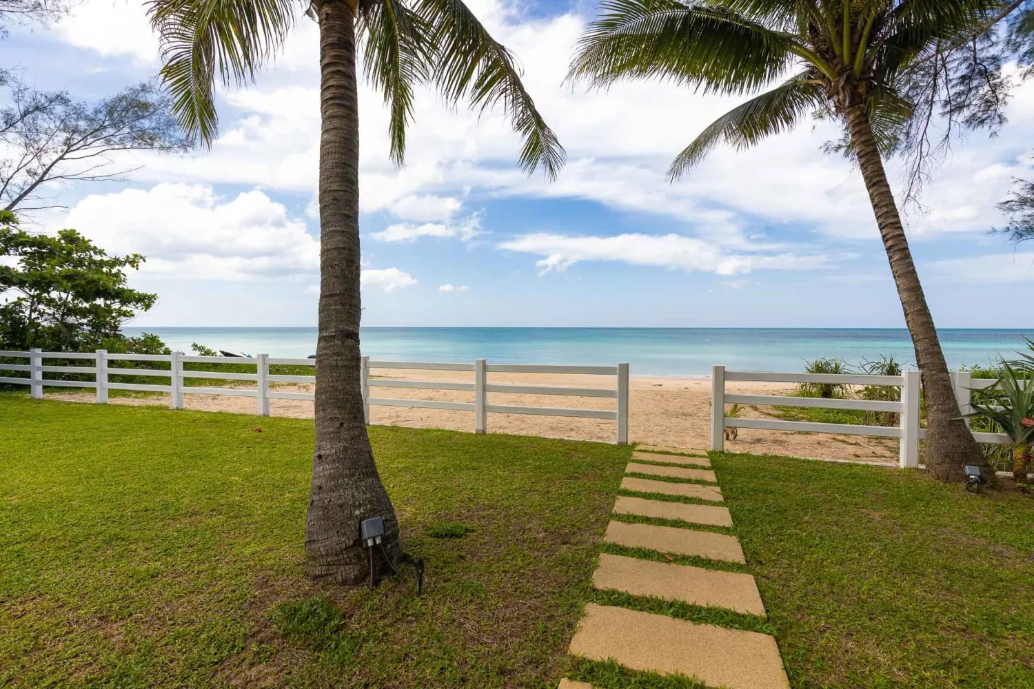 Property image - full photo 3
