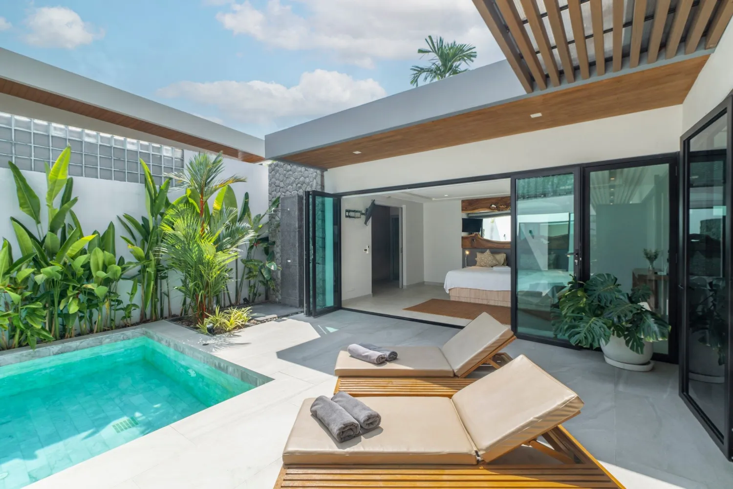 Property image - full photo 20