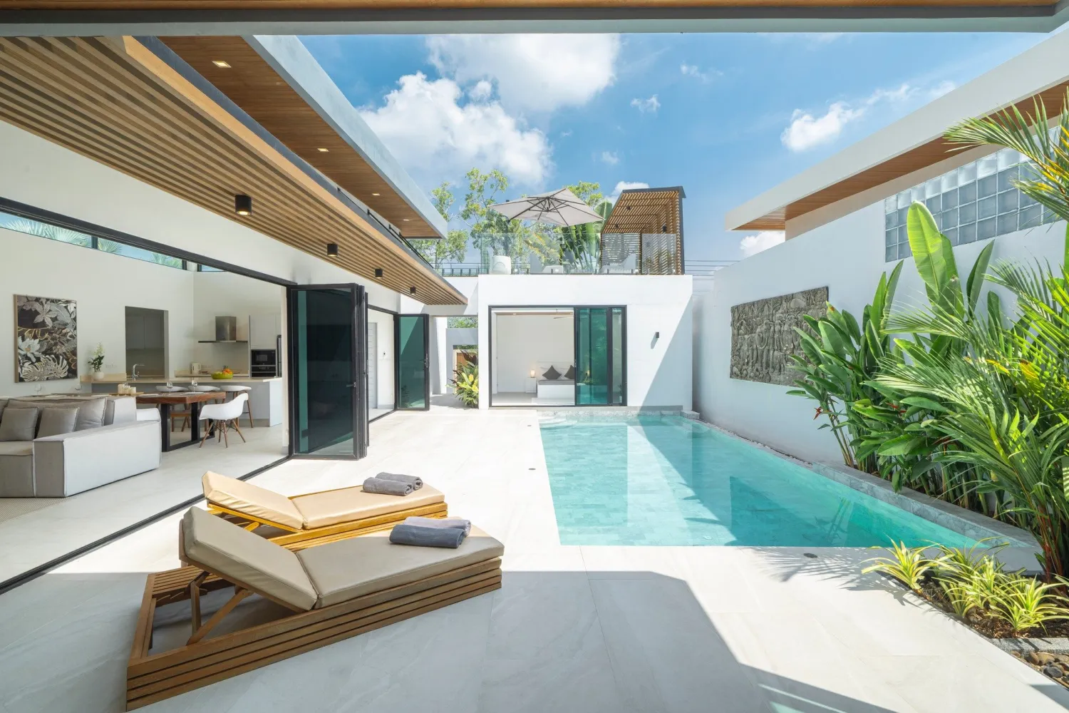 Property image - full photo 1