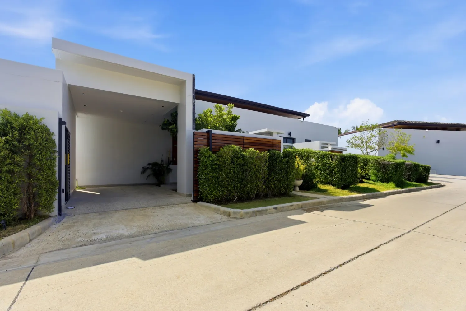 Property image - full photo 54