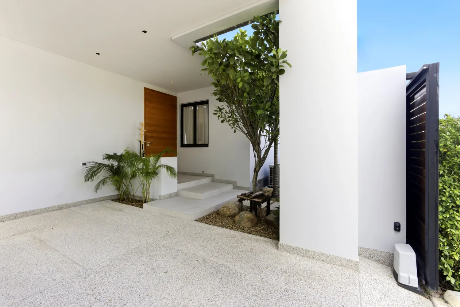 Property image - full photo 50