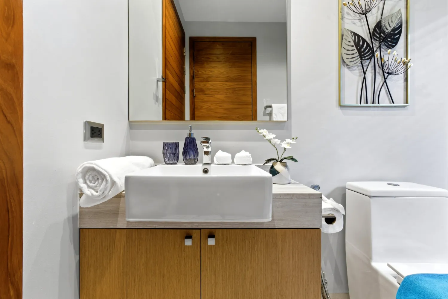 Property image - full photo 29